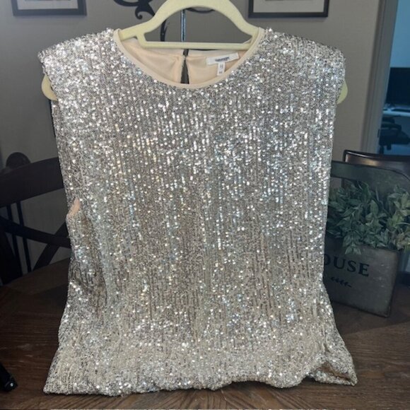 Sunmer Top- Medium with ton of Sparkles - Picture 1 of 4